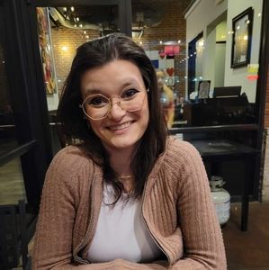 Meet your Posher, Dara